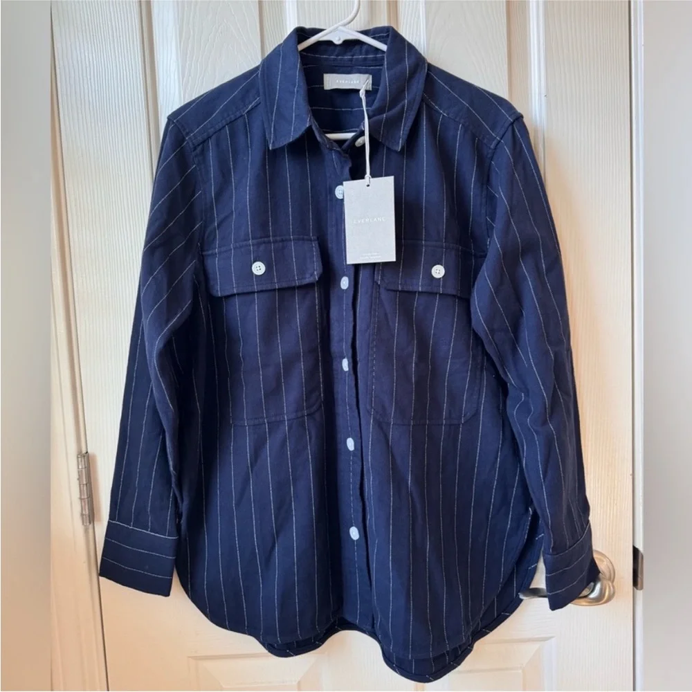 NWT Everlane The Classic Cotton Flannel Button down Stripe Navy Blue medium - Picture 1 of 3